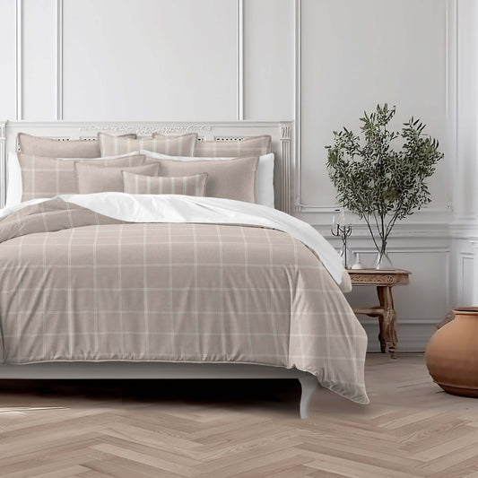 FAIT AU CANADA- Modèle  SHAY BROAD (  A carreaux Naturel ) - Par Colcha Linens Douillette, Couvre-lit, Housse de couette  ,disponible chez Literie-Déco et moi 