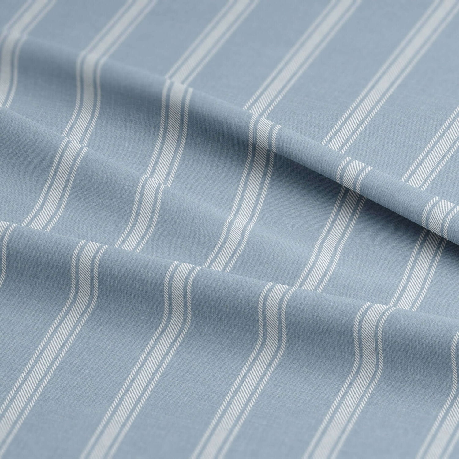 FAIT AU CANADA- Modèle  SHAY BROAD ( Rayé bleu ) - Par Colcha Linens - Douillette, Couvre-lit, Housse de couette Colcha Linens - Literie-Déco et moi 