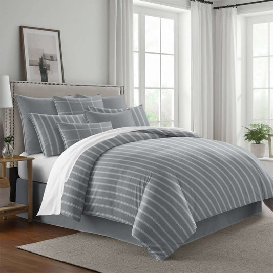 FAIT AU CANADA- Modèle  SHAY BROAD ( Rayé gris ) - Par Colcha Linens - Douillette, Couvre-lit, Housse de couette Colcha Linens - $469.99! Literie-Déco et moi 
