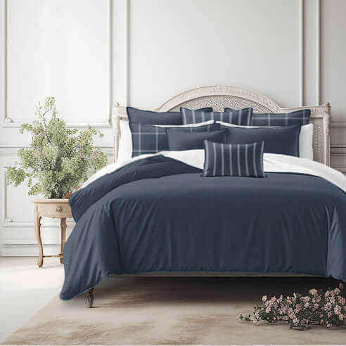 FAIT AU CANADA - Modèle SHAY MARINE UNI - Par Colcha Linens - Literie - Déco et moi