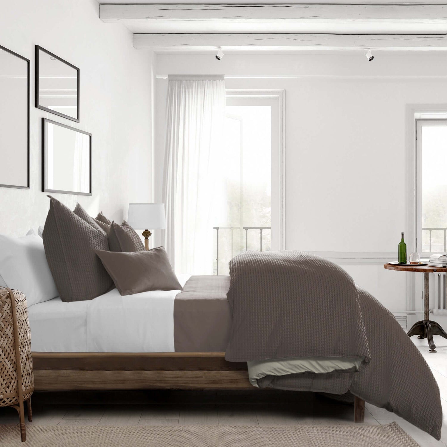 FAIT AU CANADA- Modèle SOMA (Moka) - Par Colcha Linens Douillette, Couvre-lit, Housse de couette  ,disponible chez Literie-Déco et moi 