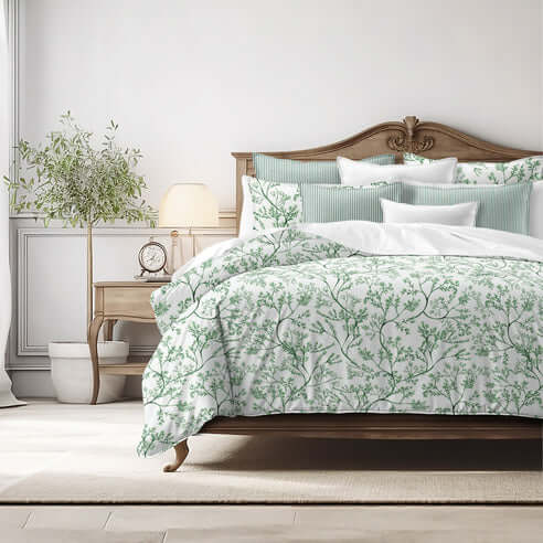 FAIT AU CANADA- Modèle  TINSLEY IVY - Par Colcha Linens Douillette, Couvre-lit, Housse de couette  ,disponible chez Literie-Déco et moi 