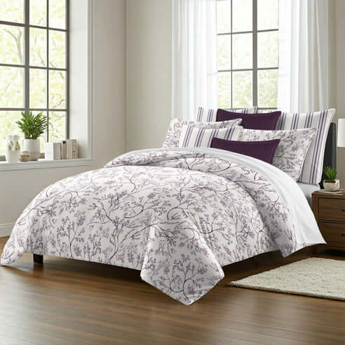 FAIT AU CANADA- Modèle  TINSLEY ( Prune ) - Par Colcha Linens Douillette, Couvre-lit, Housse de couette  ,disponible chez Literie-Déco et moi 