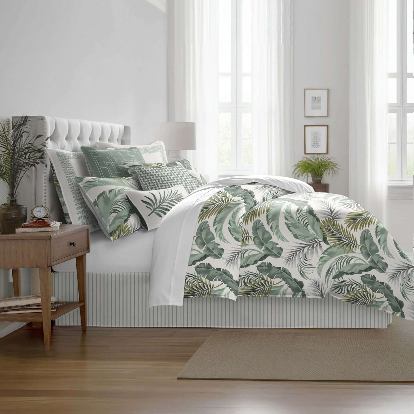 FABRIQUÉ AU CANADA-Modèle VERT FRONDOSA-Par Quilt Linens Douillette, Couvre-lit, Housse de couette  ,disponible chez Literie-Déco et moi 