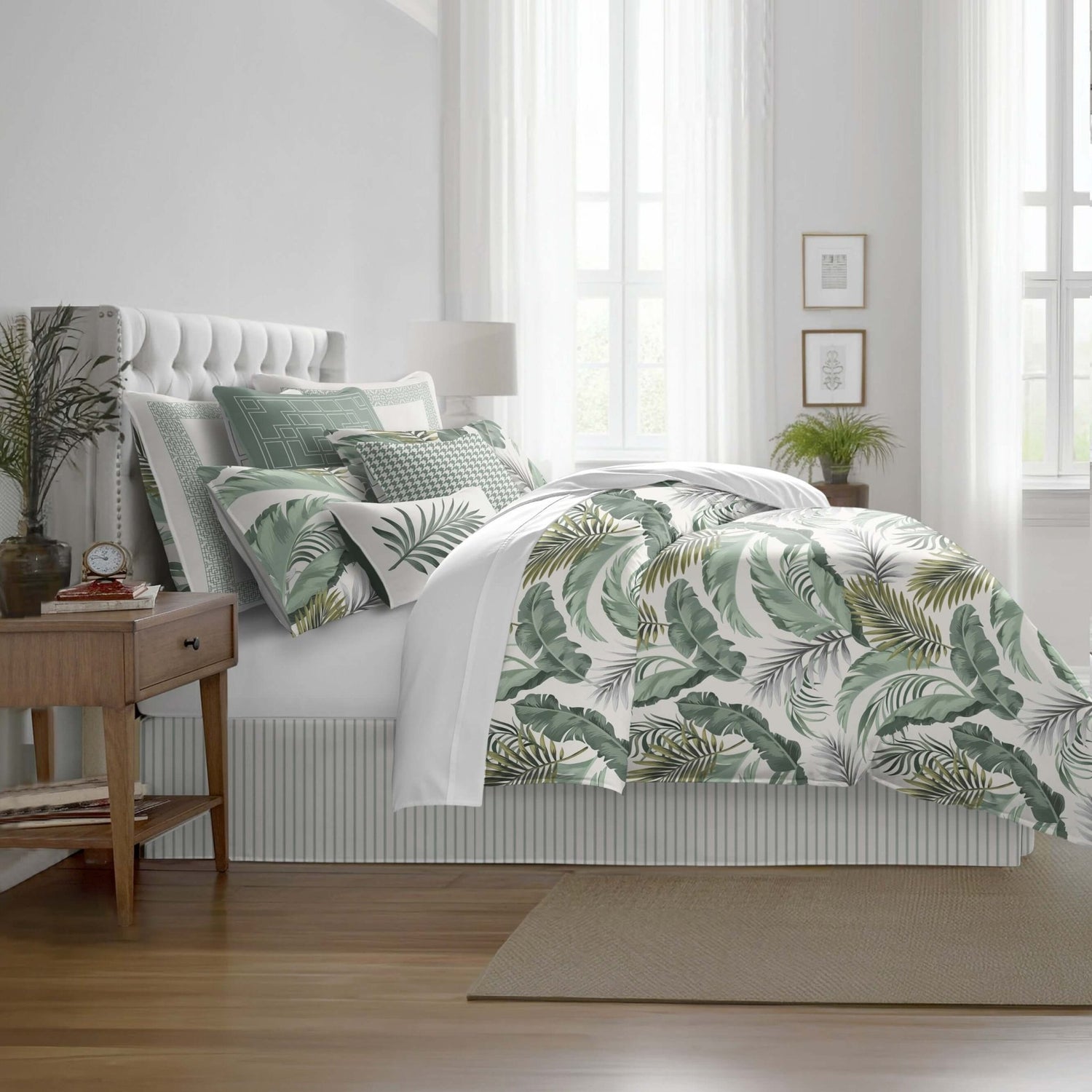FAIT AU CANADA- Modèle VERT FRONDOSA- Par Colcha Linens Douillette, Couvre-lit, Housse de couette  ,disponible chez Literie-Déco et moi 
