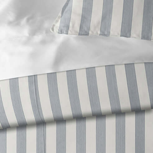 FAIT AU CANADA- Modèle WAVE RUNNER ( Gris ) - 5 PIECES-  Par Colcha Linens Douillette, Couvre-lit, Housse de couette  ,disponible chez Literie-Déco et moi 