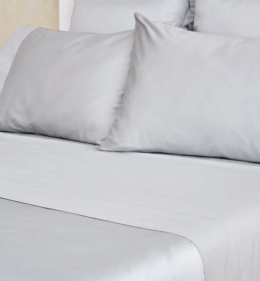 FAIT AU CANADA-Housse de couette en 100% coton satin (500 fils) -Par Cuddle Down - Housse de couette Cuddle Down - $89.99! Literie-Déco et moi 