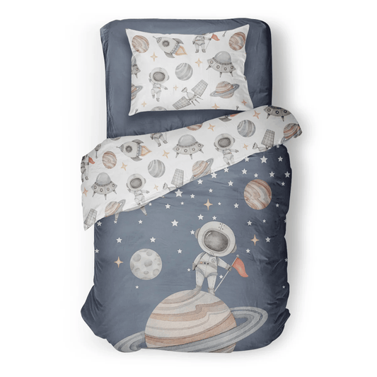 (FAIT AU QUEBEC) Cadets de l'espace - Couvre-lit pour enfants - Douillette Fait Québec- oleoops - $199.99! Literie-Déco et moi 