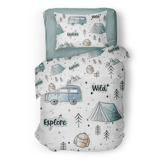 (FAIT AU QUEBEC) Camping sauvage - Couvre - lit pour enfants - Literie - Déco et moi