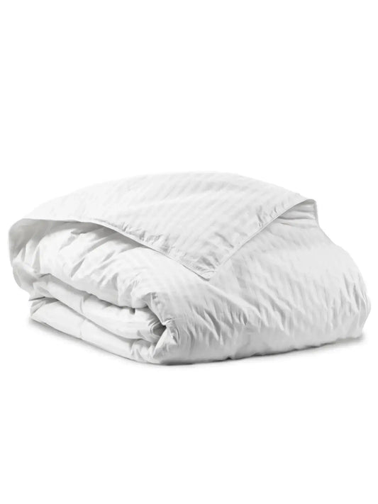 ( Fait au Québec ) Couette en duvet blanc Hôtel Dulcia - 4 saisons- Par Dolce Bianca Couettes  ,disponible chez Literie-Déco et moi 