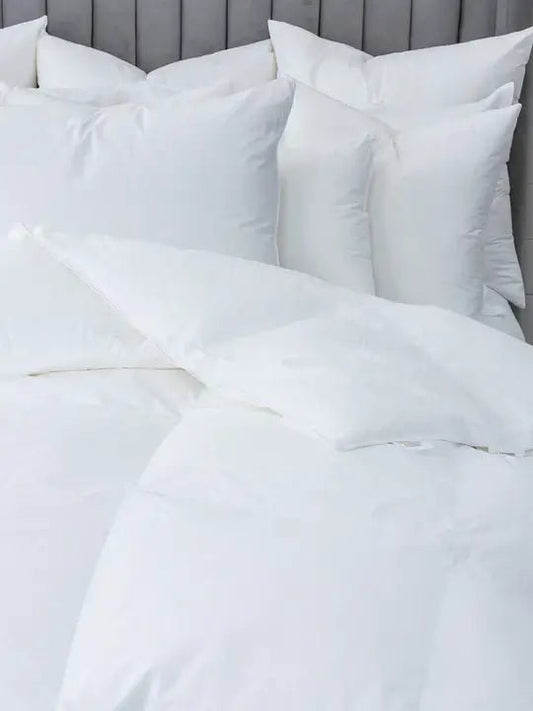 ( Fait au Québec ) Couette microfibre- Par Dolce Bianca Couettes  ,disponible chez Literie-Déco et moi 