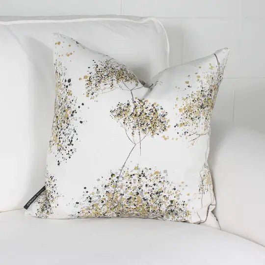 ( Fait au Québec ) - Coussin ARBOLES Coussins  ,disponible chez Literie-Déco et moi 