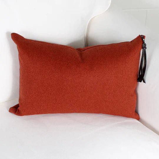 ( Fait au Québec ) - Coussin Heidi  ( 11 teintes disponibles ) - Coussins Accent mode - $44.99! Literie-Déco et moi 