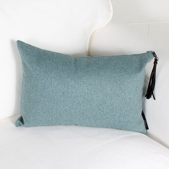 ( Fait au Québec ) - Coussin Heidi  ( 11 teintes disponibles ) - Coussins Accent mode - $44.99! Literie-Déco et moi 