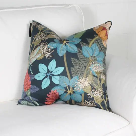 ( Fait au Québec ) - Coussin LIBELLULE Coussins  ,disponible chez Literie-Déco et moi 