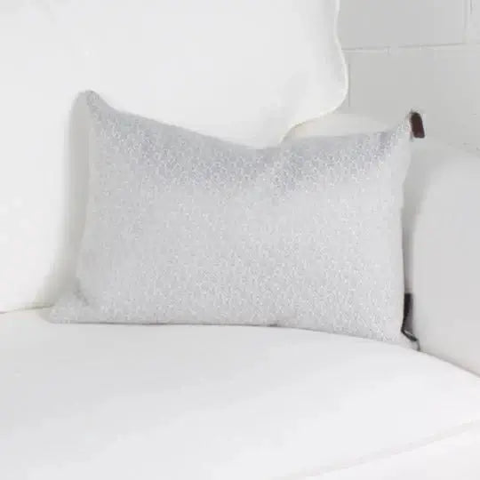 ( Fait au Québec ) - Coussin NORDIC (7 teintes disponibles ) Coussins  ,disponible chez Literie-Déco et moi 