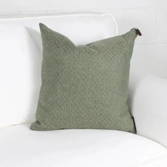 ( Fait au Québec ) - Coussin NORDIC (7 teintes disponibles ) Coussins  ,disponible chez Literie-Déco et moi 