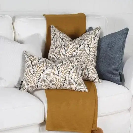 ( Fait au Québec ) - Coussin PAOLA   ( 2 formats disponibles) - Coussins Accent mode - $44.95! Literie-Déco et moi 