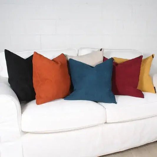 ( Fait au Québec )- Coussins CORDUROY  ( 2 formats disponibles ) Coussins  ,disponible chez Literie-Déco et moi 