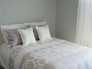 FAIT AU QUÉBEC - Couvre-lit MANCE Couvre-lit  ,disponible chez Literie-Déco et moi 