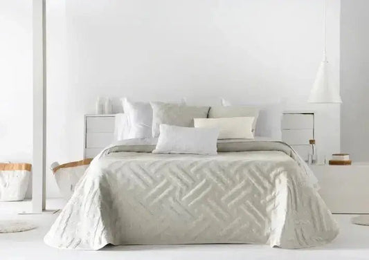 ( Fait au Québec ) - Couvre-lit réversible LIVO ( Crème, et le réversible est gris chiné ) - couvre-lits CHÉNÉ - $399.95! Literie-Déco et moi