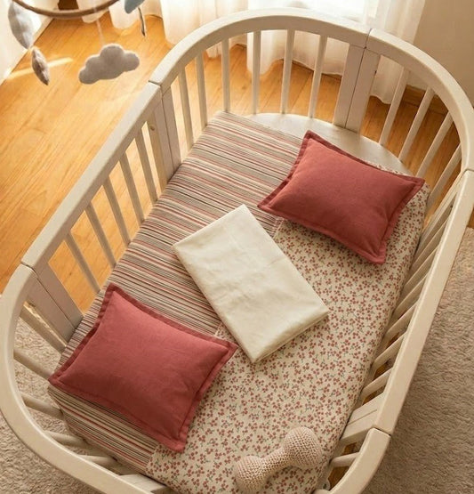 ( Fait au Québec) Ensemble de literie pour bébé ROSIE ( Réversible ) - Douillette bébé Chéné-Sasseville - $239.99! Literie-Déco et moi 