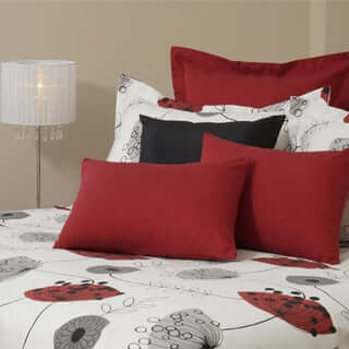 ( Fait au Québec ) Ensemble douillette SOHO Housse de couette  ,disponible chez Literie-Déco et moi 