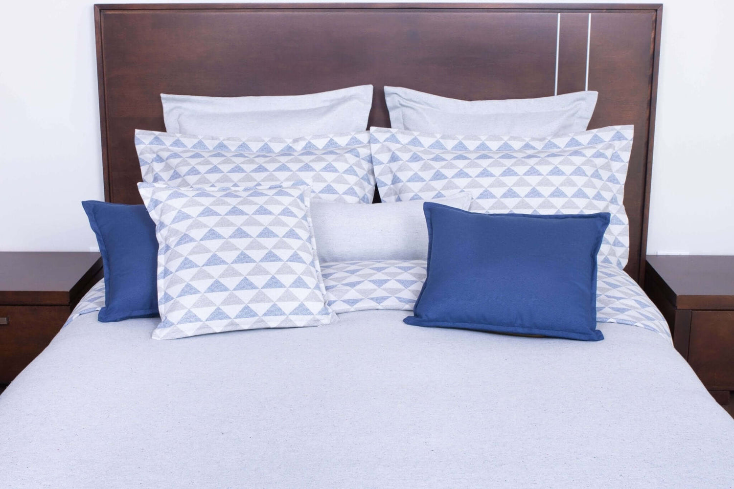 ( Fait au Québec ) Ensemble douillette VÉNUS ( Gris ) - Douillette CHÉNÉ - $469.99! Literie-Déco et moi 