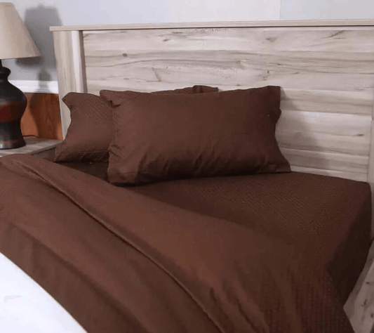 ( Fait au Québec )Ensemble draps brun chocolat en  100% coton Jacquard ( Motifs losanges ) - Draps Zénima - $95.95! Literie-Déco et moi 