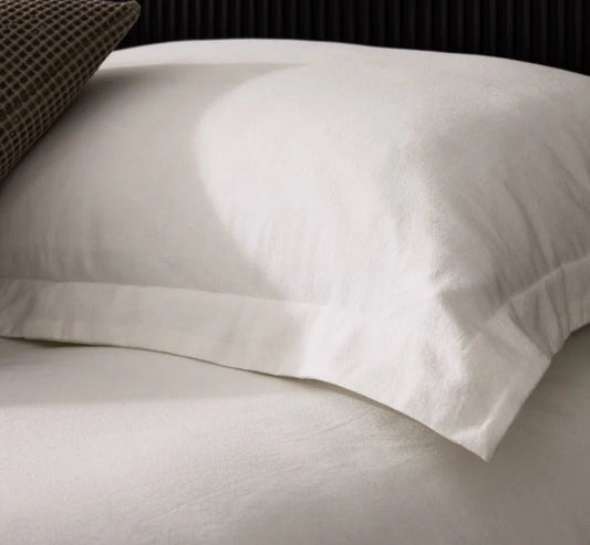 ( FAIT AU QUÉBEC)- Ensemble housse de couette EFFET LIN ( Blanco ) Housse de couette  ,disponible chez Literie-Déco et moi 