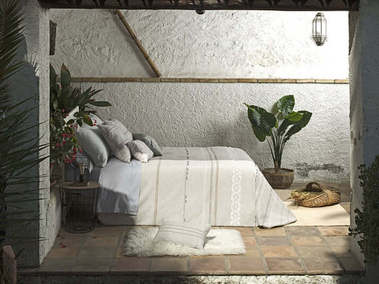FAIT AU QUÉBEC-Ensemble housse de couette MILO ( Gris, taupe et blanc ) Housse de couette  ,disponible chez Literie-Déco et moi 