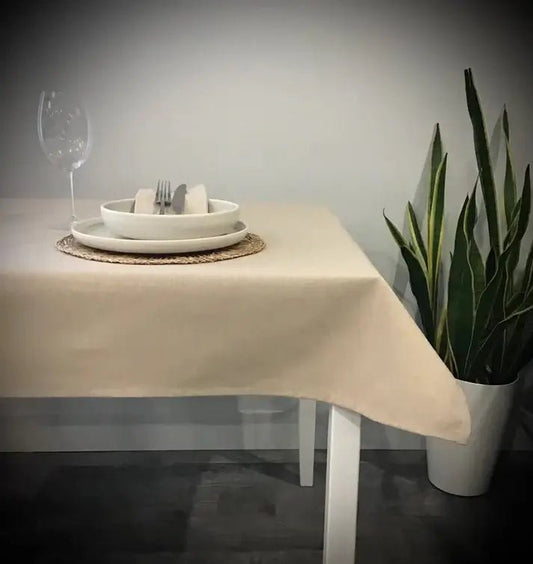  ( Fait au Québec) Nappe Basic Beige de Literie & Déco et moi – PRODUIT  de qualité chez Literie & Déco et Moi