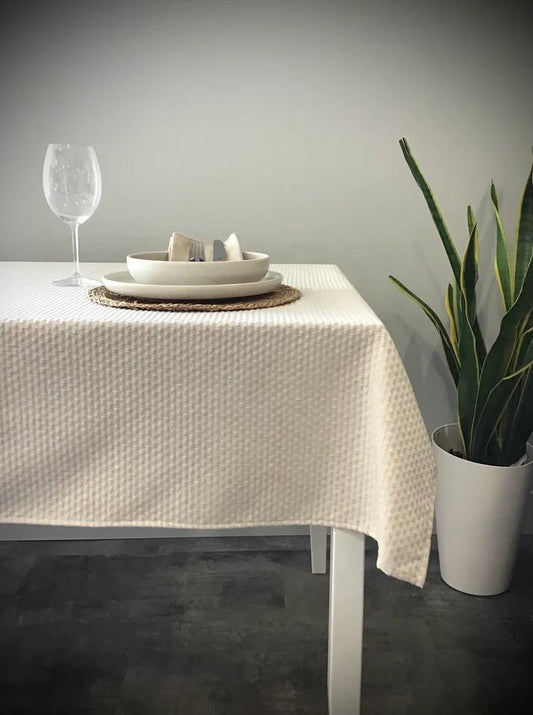  ( Fait au Québec) Nappe Saphora ( Naturel ) de Literie & Déco et moi – PRODUIT  de qualité chez Literie & Déco et Moi