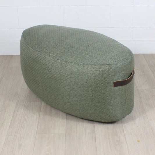 FAIT AU QUÉBEC- Pouf ovale NORDIC ( 7 teintes disponibles ) coussins  ,disponible chez Literie-Déco et moi 