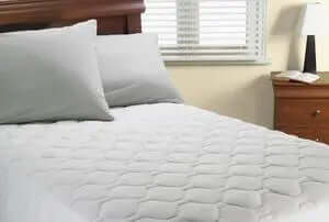 ( Fait au Québec ) Protège-matelas matelassé Excel ( avec élastique tout autour) protège-matelas  ,disponible chez Literie-Déco et moi 