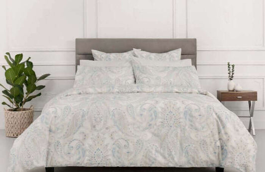 ( Fait au Canada ) Housse de couette AVEIRO- Par Cuddle Down Housse de couette ,disponible chez Literie-Déco et moi