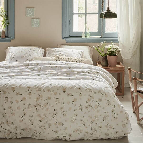 Housse de couette blanche fleurie CAMOMILLE - Par Brunelli - Literie - Déco et moi