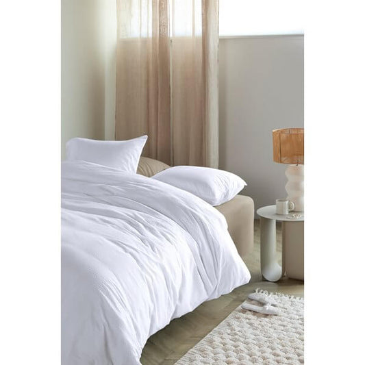 Housse de couette blanche Waffle- Par Brunelli Housse de couette  ,disponible chez Literie-Déco et moi 