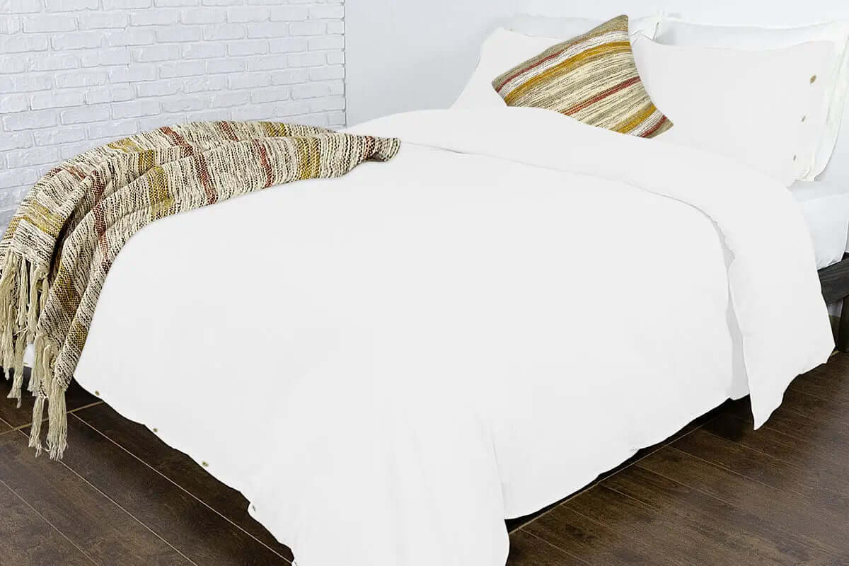 Housse de couette COXEN ( blanc ) Housse de couette  ,disponible chez Literie-Déco et moi 