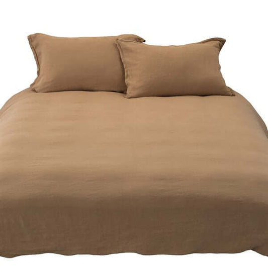 Housse de couette en lin marron- Par Brunelli Housse de couette  ,disponible chez Literie-Déco et moi 