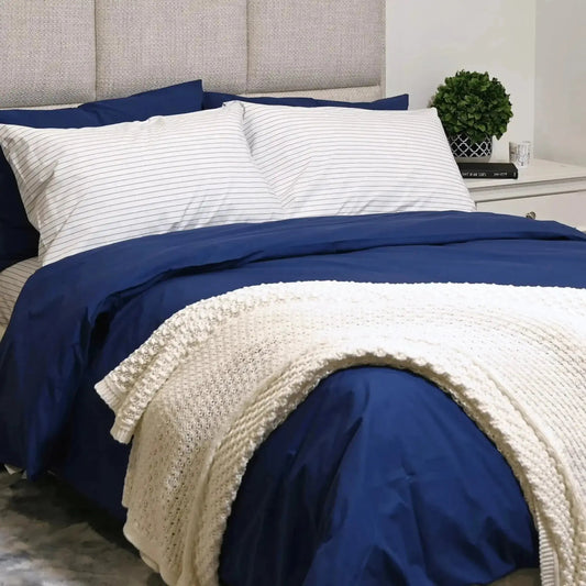 Housse de couette en percale biologique (Marine) - Housse de couette Literie & Déco et moi - $31.99! Literie-Déco et moi 
