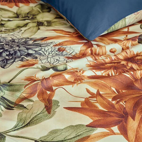 Housse de couette fleurie CHARTREUSE - Par Brunelli Housse de couette  ,disponible chez Literie-Déco et moi 