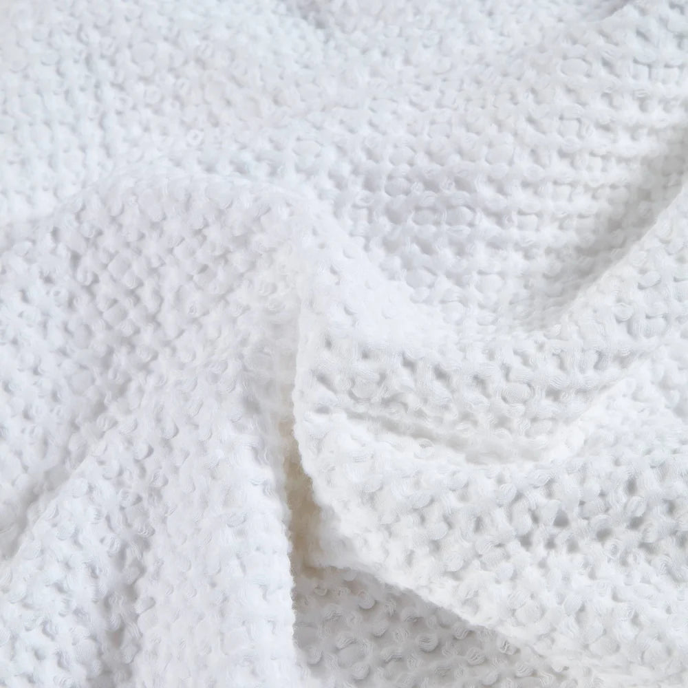 Jeté irrésistible Blanc   ( 50'' X 70'') - Jeté rjs trading - $89.99! Literie-Déco et moi 