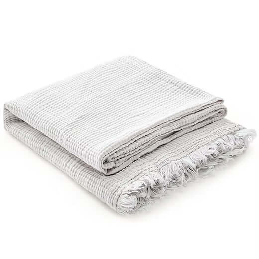 Jeté COZY- Blanc  ( 50''x60'') - Jeté Livia - $79.99! Literie-Déco et moi 