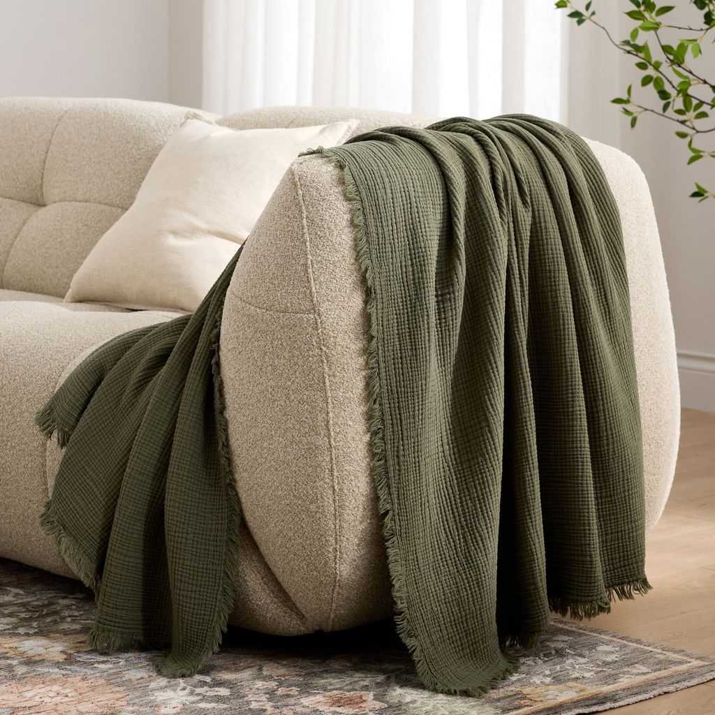 Jeté COZY- Gris  ( 50''x60'') - Jeté Livia - $79.99! Literie-Déco et moi 
