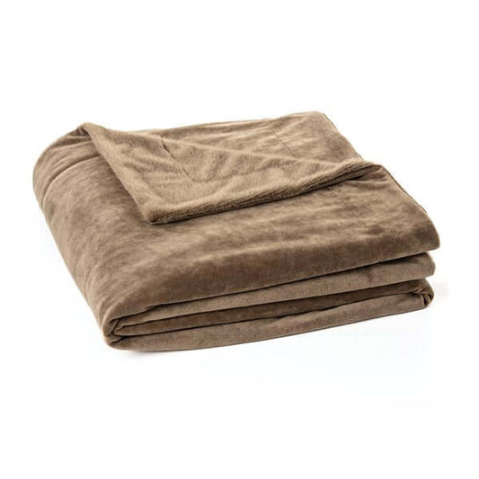 Jeté en fausse fourrure taupe POLUX- Par Brunelli Jeté  ,disponible chez Literie-Déco et moi 