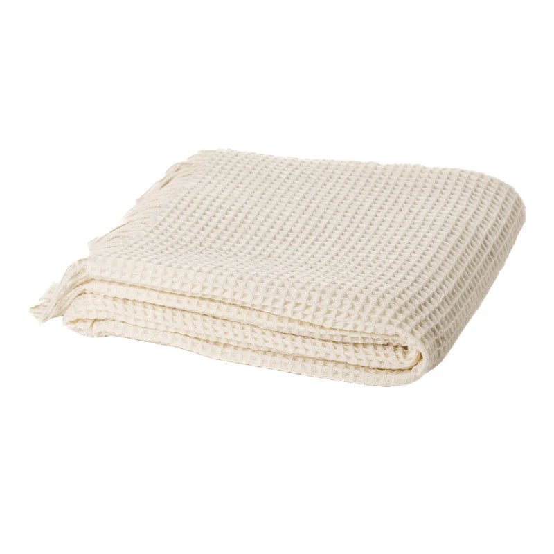  Jeté gaufré crème COCO ( 50'' x 60'')  - par Brunelli de Brunelli – PRODUIT  de qualité chez Literie & Déco et Moi