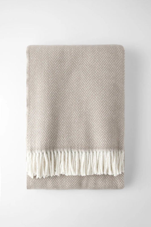 Jeté Skyline ( Taupe ) ( 55''x 70'') - Jeté CHÉNÉ - $139.99! Literie-Déco et moi
