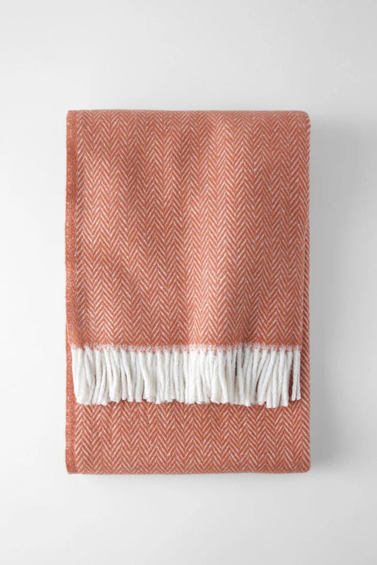  Jeté Skyline ( Terracotta )  ( 55''x 70'') de CHÉNÉ – PRODUIT  de qualité chez Literie & Déco et Moi