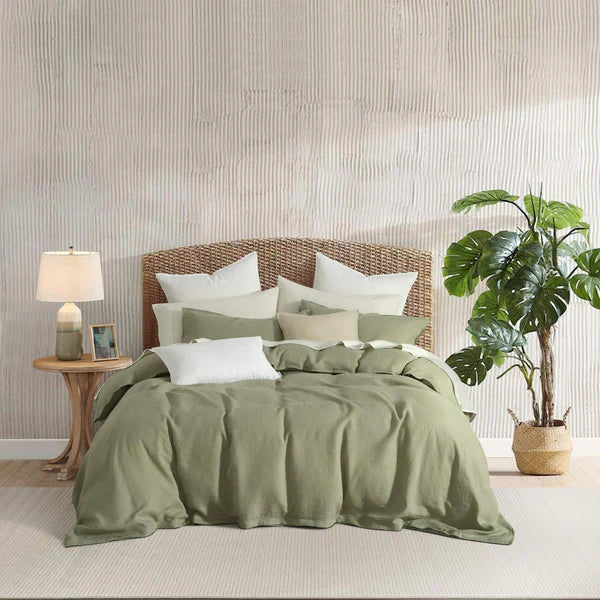 Housse de couette en lin ( Vert Sauge ) Housse de couette  ,disponible chez Literie-Déco et moi 